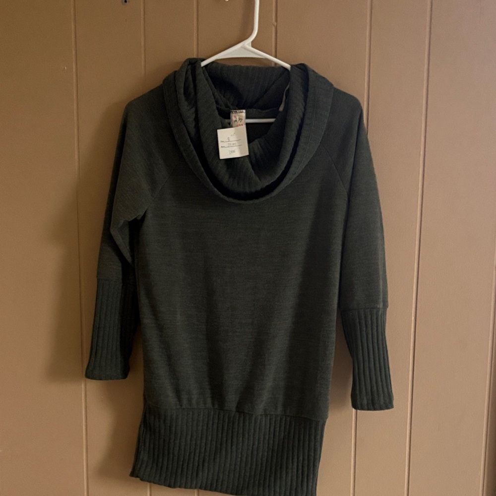 7th Ray Dark Green Cowl Neck Sweater
